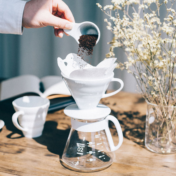 Hario V60 Ceramic Coffee Maker Kit Size 02 (White)
